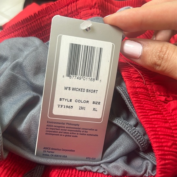 🏃♀️🆕 ASICS Women's Wicked Short red /white size XL (lined with brief) - Picture 8 of 8